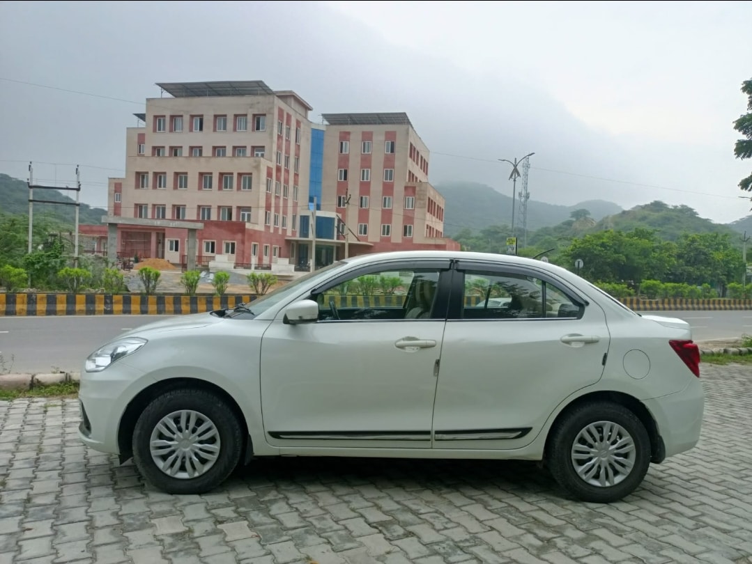 Used 2024 Maruti Suzuki Dzire Used 2024 Maruti Suzuki Dzire