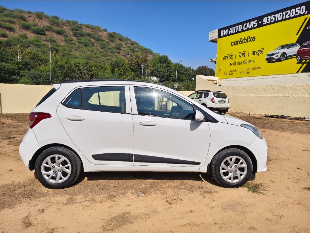 Grand i10 image 6 Grand i10 image 6