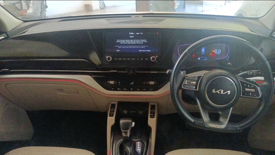 Used 2022 Kia Carens Used 2022 Kia Carens