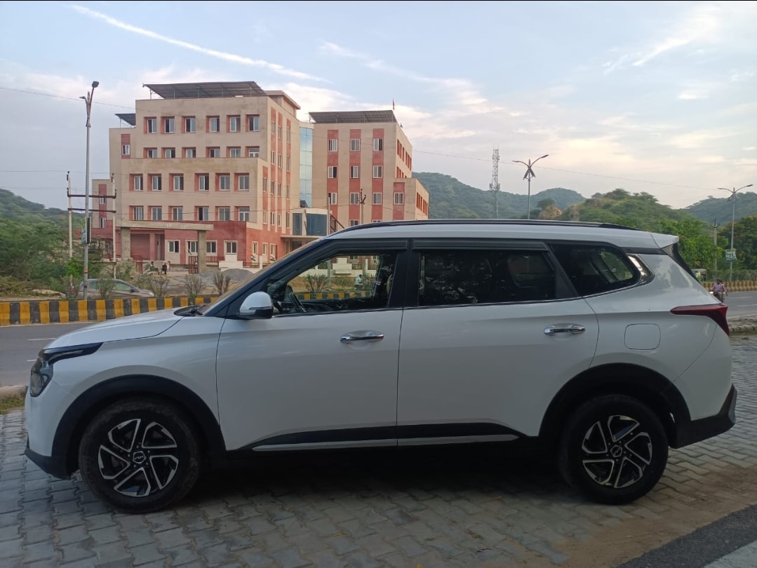 Used 2022 Kia Carens Used 2022 Kia Carens