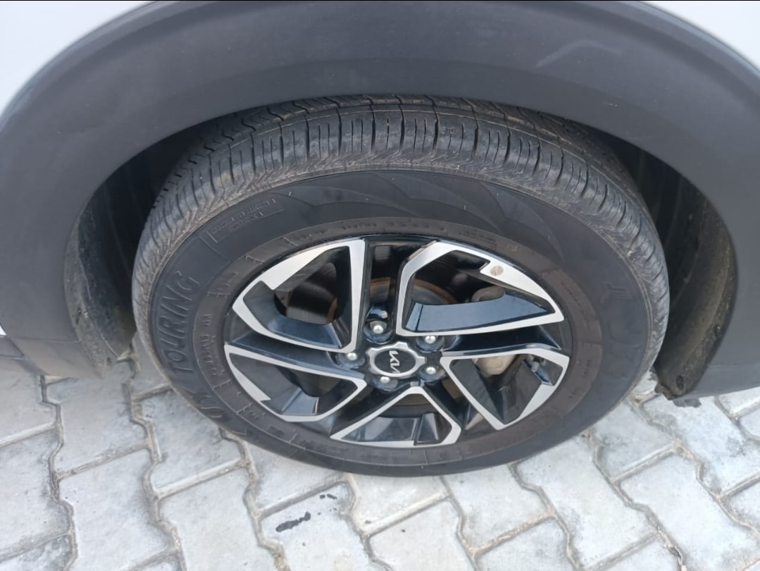 Used 2022 Kia Carens Used 2022 Kia Carens