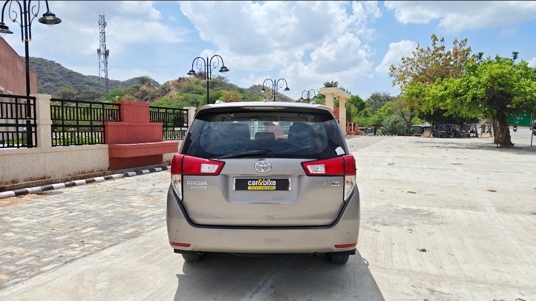 Innova Crysta image 4 Innova Crysta image 4