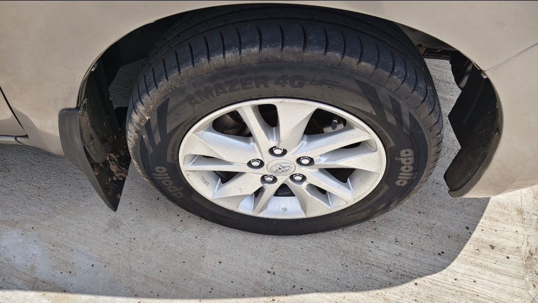 Innova Crysta image 9 Innova Crysta image 9