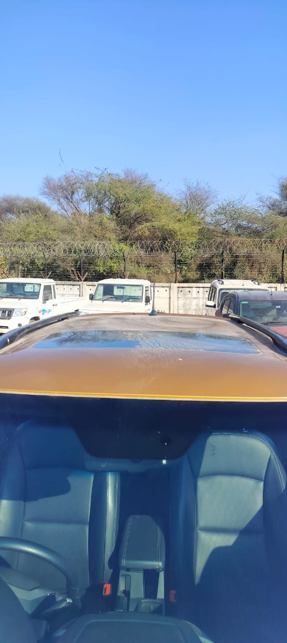 Used 2023 Mahindra XUV300 Used 2023 Mahindra XUV300