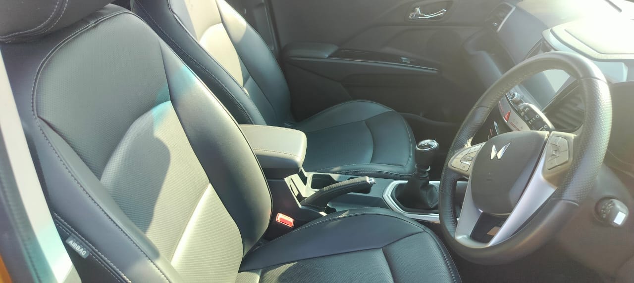 Used 2023 Mahindra XUV300 Used 2023 Mahindra XUV300