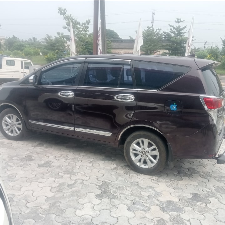 Used 2017 Toyota Innova Crysta Used 2017 Toyota Innova Crysta