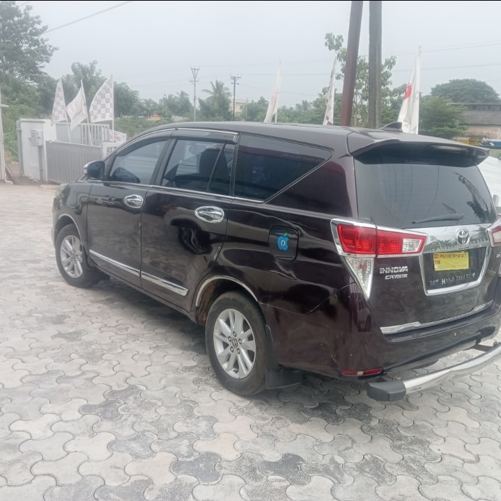 Used 2017 Toyota Innova Crysta Used 2017 Toyota Innova Crysta