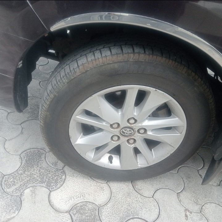 Used 2017 Toyota Innova Crysta Used 2017 Toyota Innova Crysta