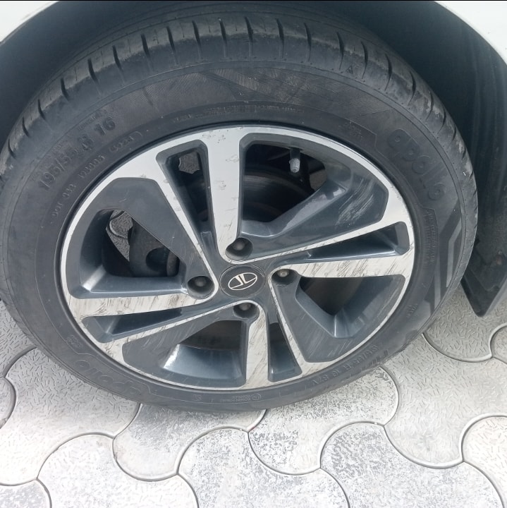 Used 2021 Tata Altroz Used 2021 Tata Altroz