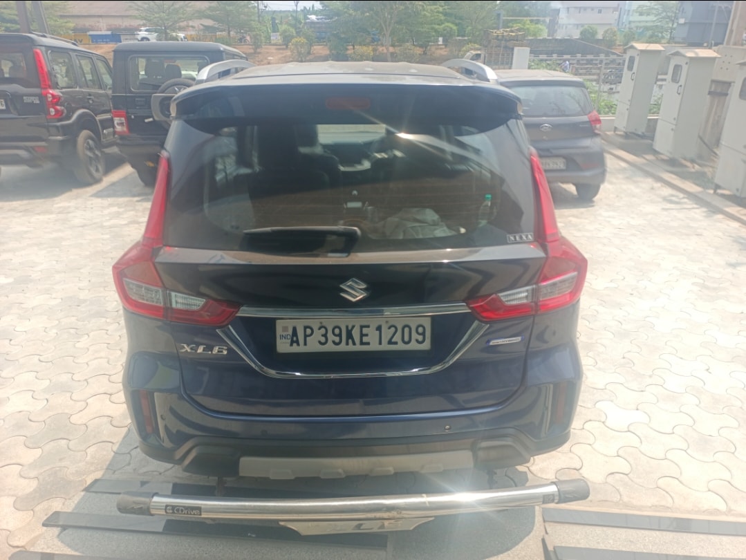 XL6 image 4 XL6 image 4