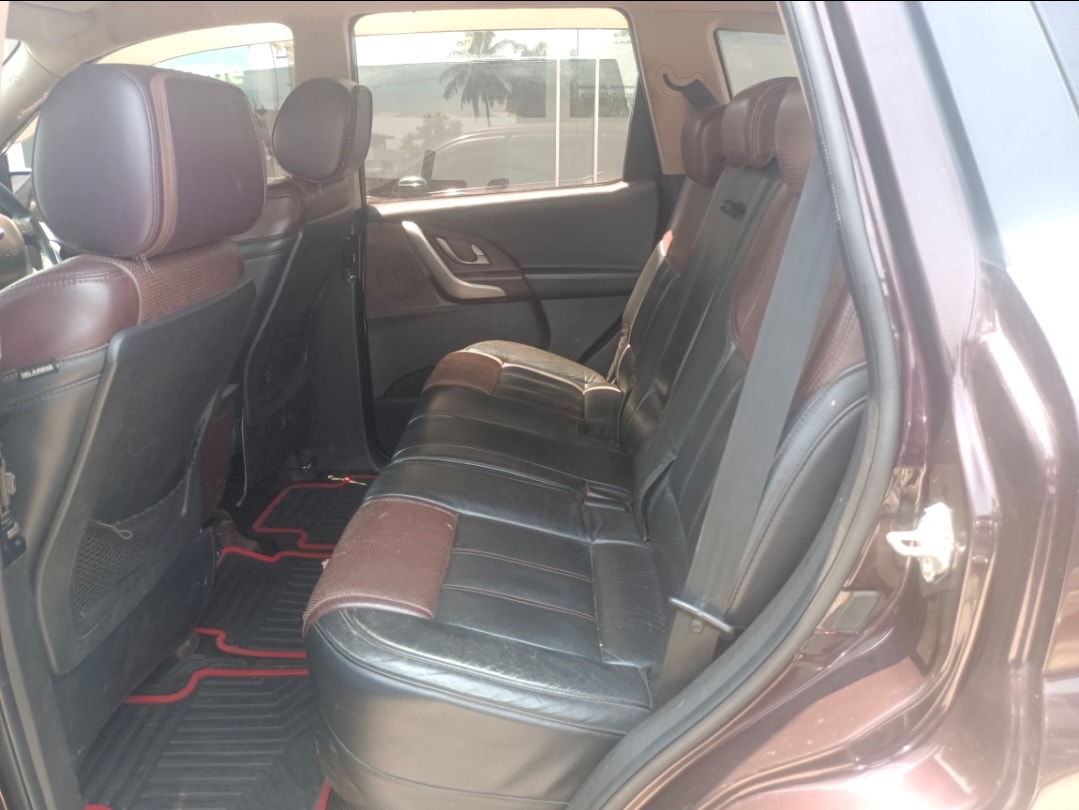 XUV500 image 17 XUV500 image 17