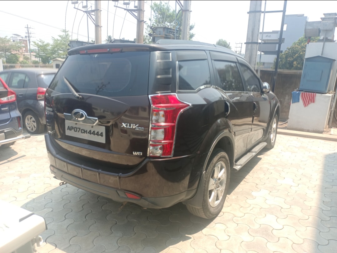 XUV500 image 5 XUV500 image 5