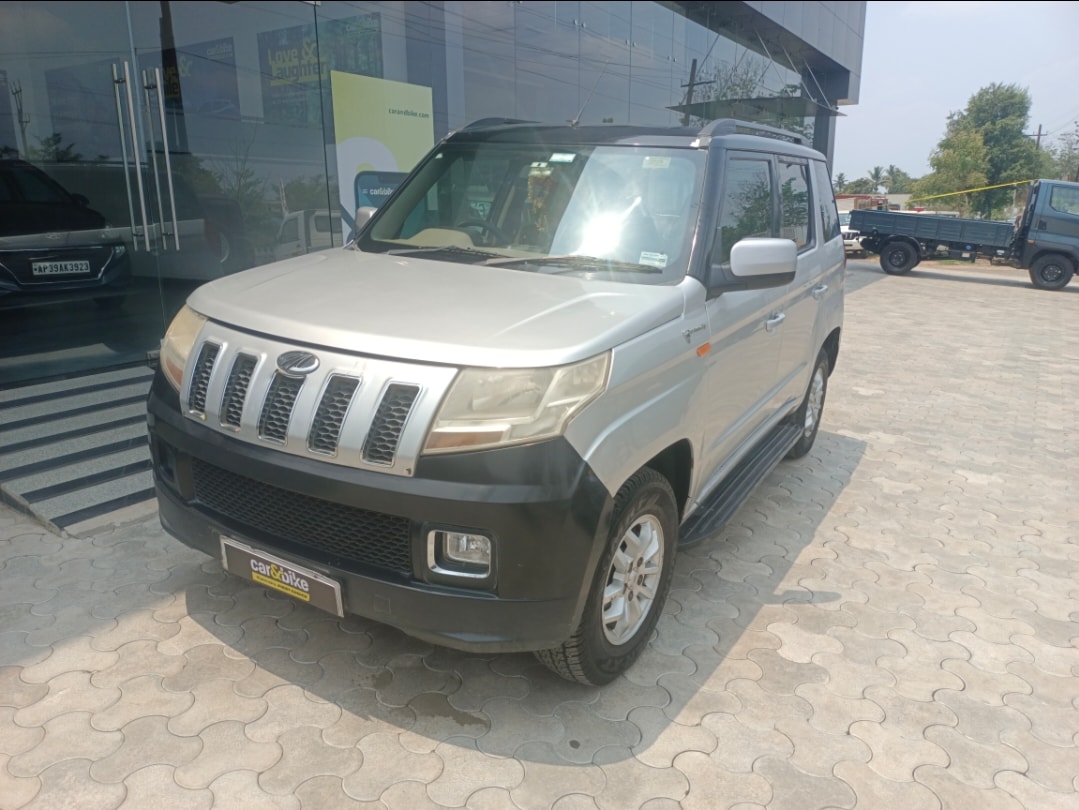 TUV300 image 1 TUV300 image 1