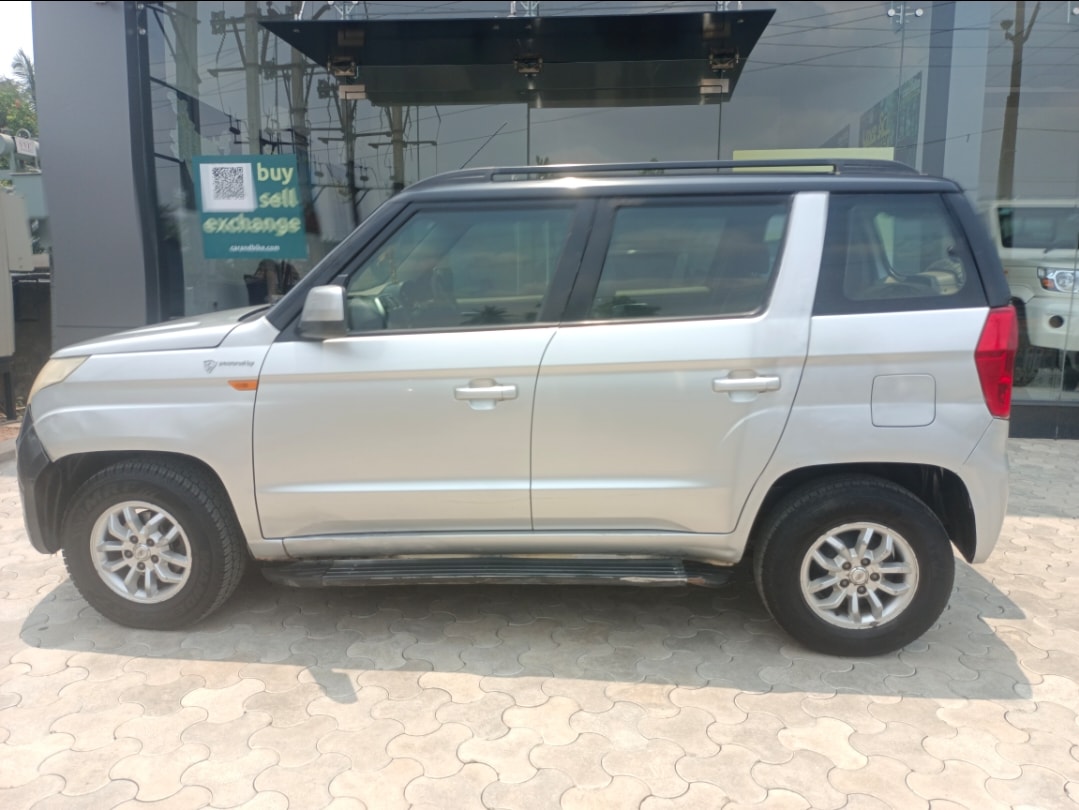 TUV300 image 2 TUV300 image 2