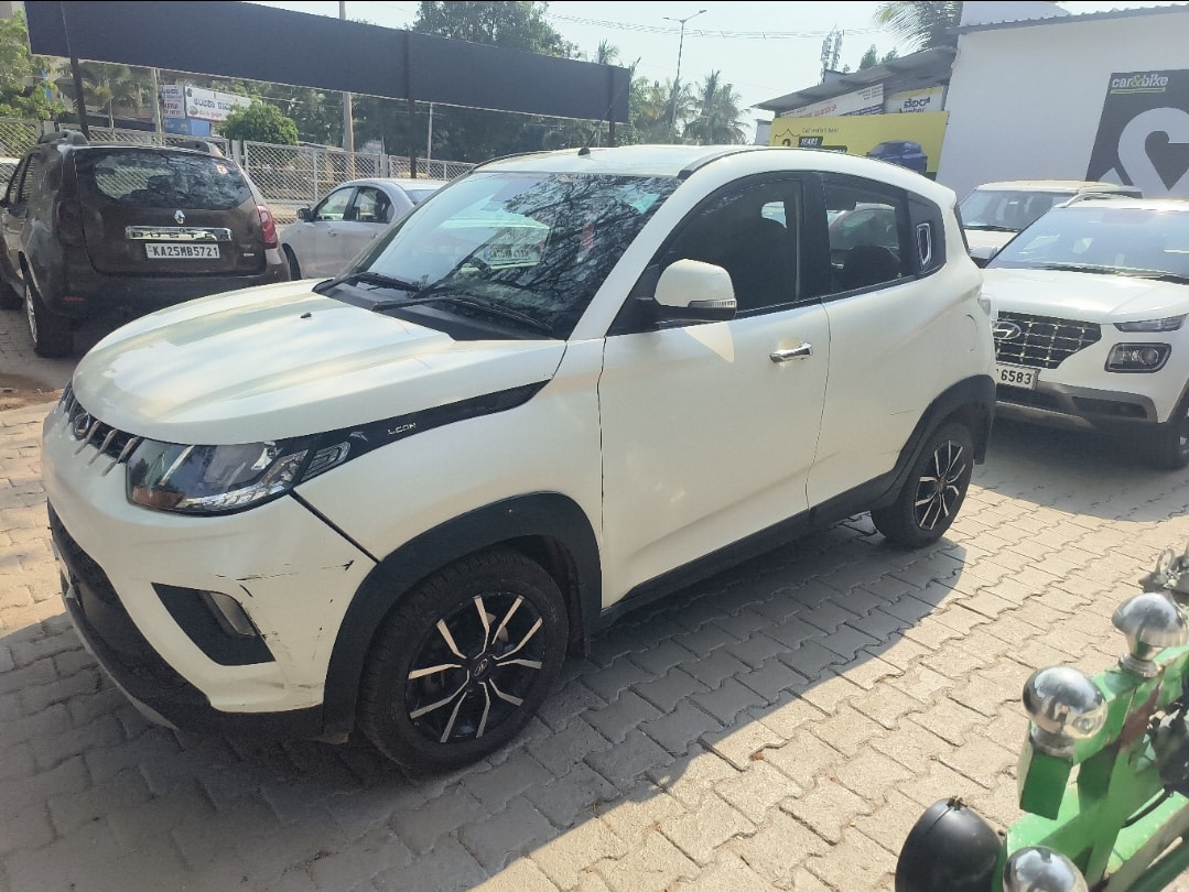 KUV100 image 3 KUV100 image 3