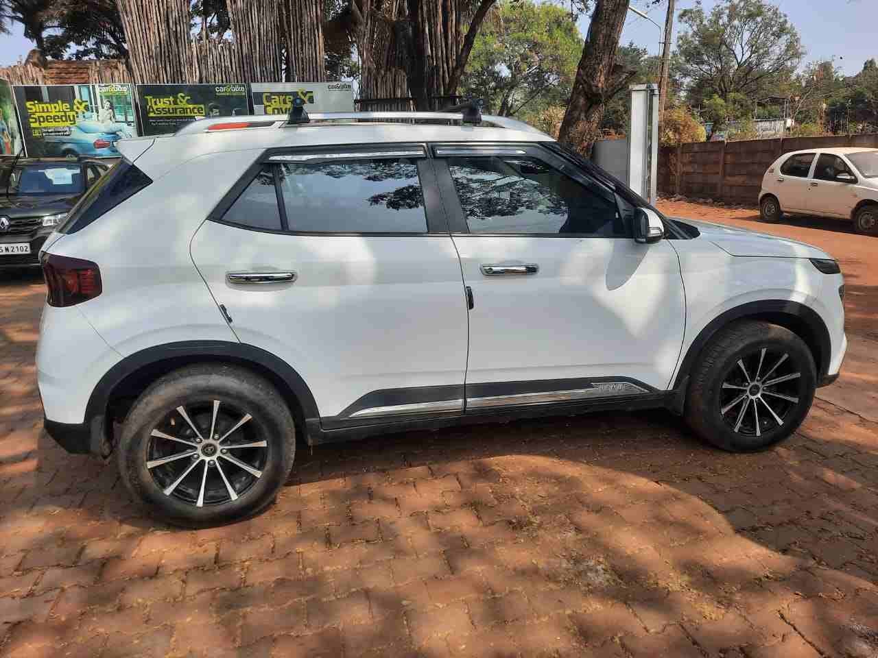 Used 2021 Hyundai Venue Used 2021 Hyundai Venue