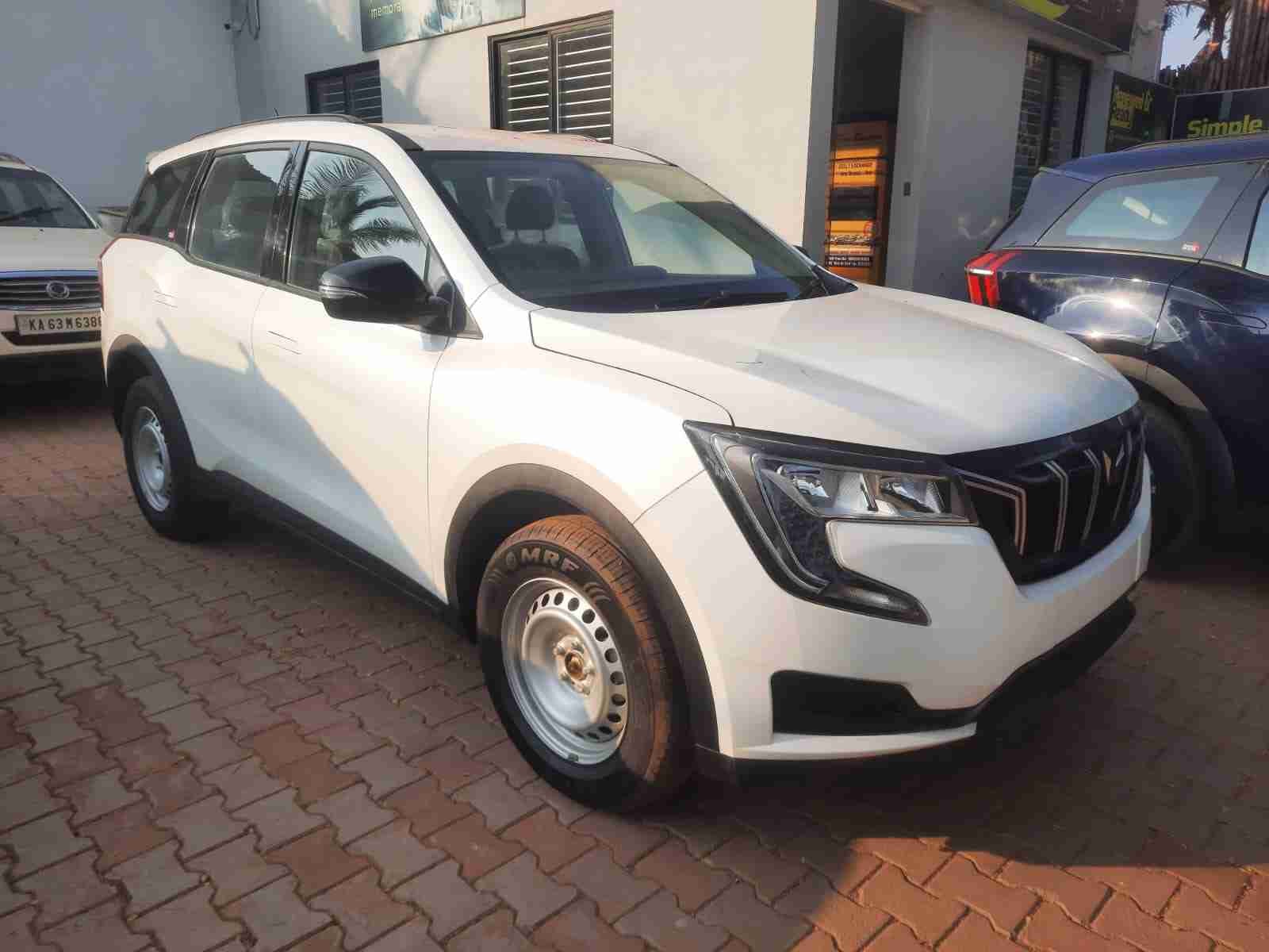 XUV700 image 7 XUV700 image 7