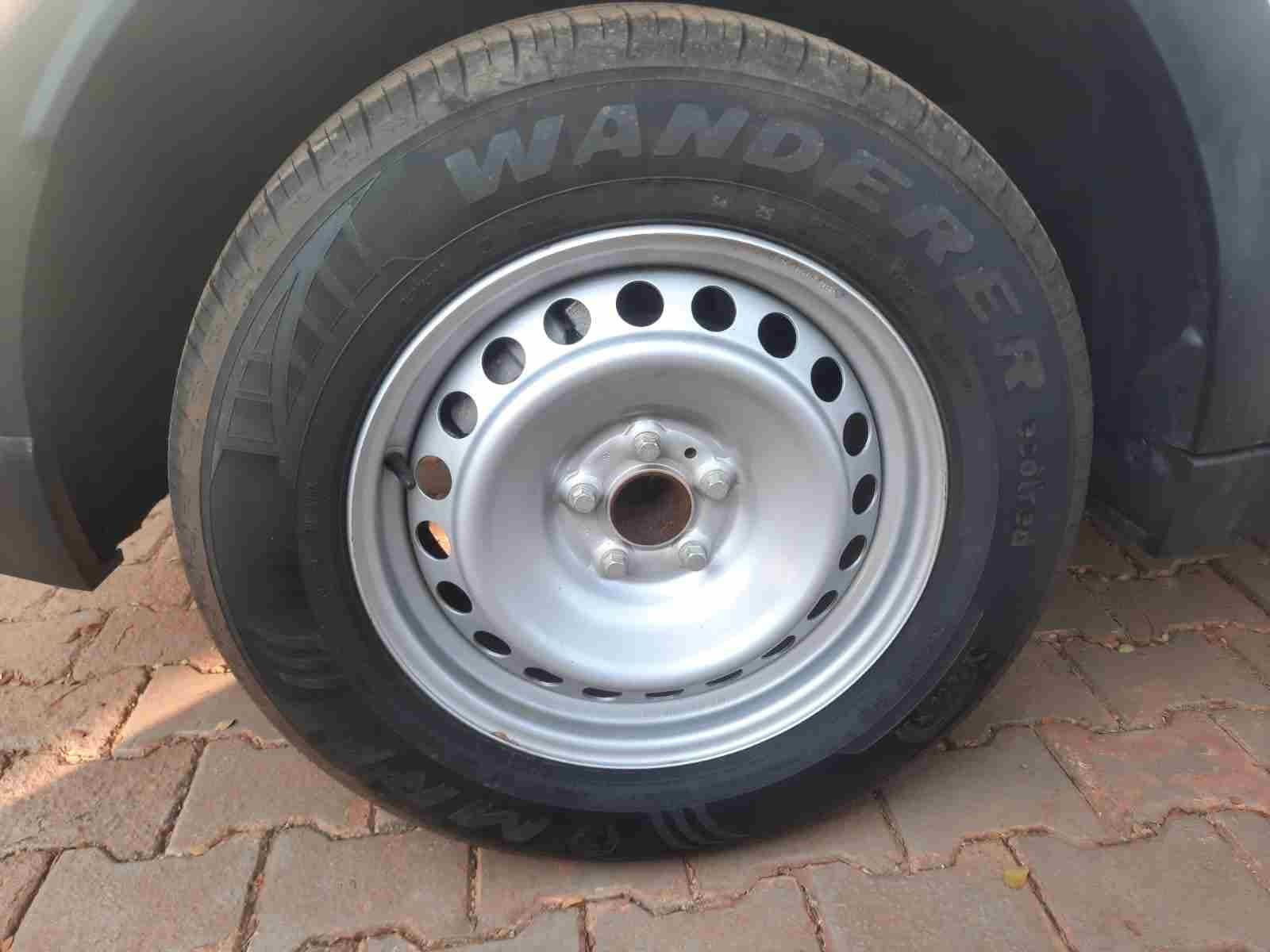 XUV700 image 9 XUV700 image 9