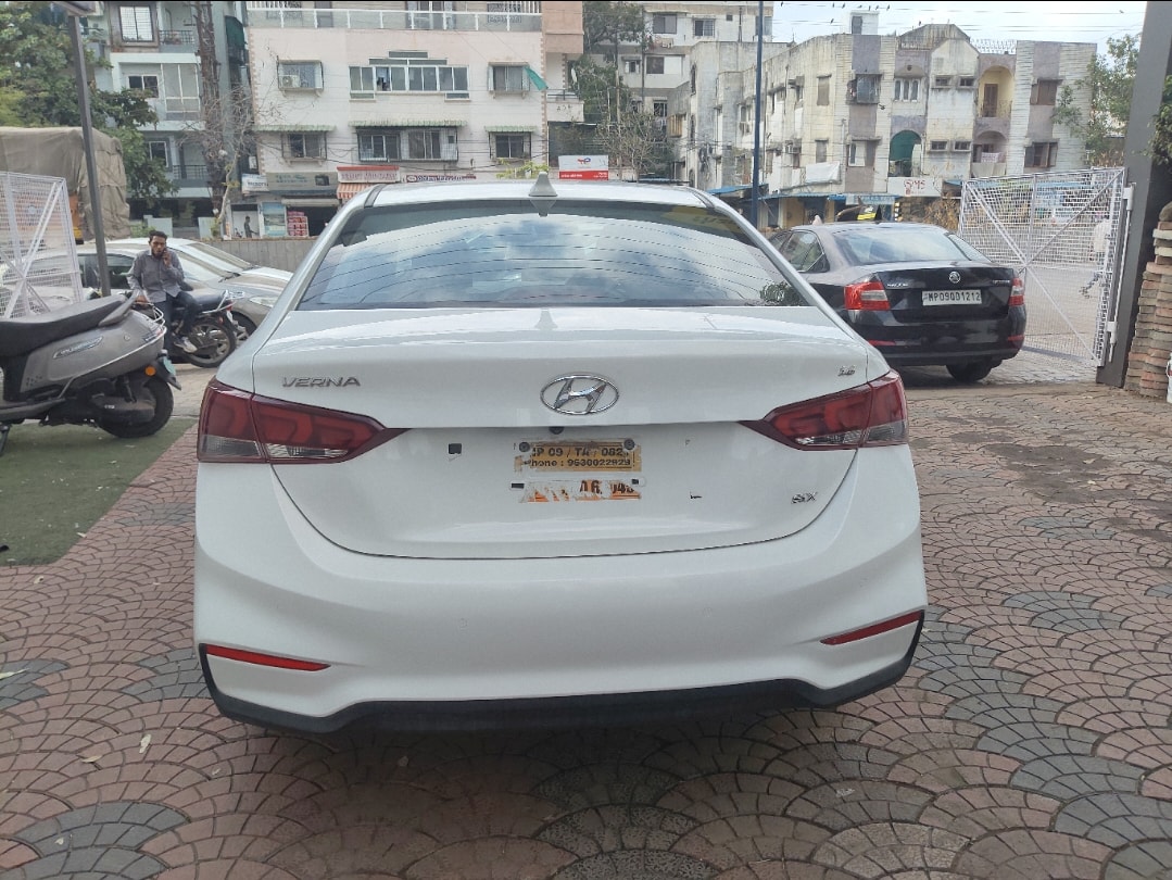 Used 2019 Hyundai Verna Used 2019 Hyundai Verna