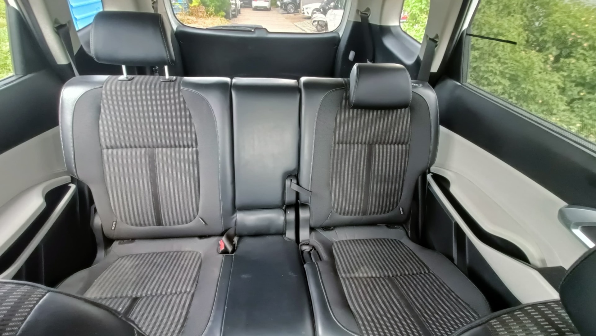 Used 2022 Kia Carens Used 2022 Kia Carens