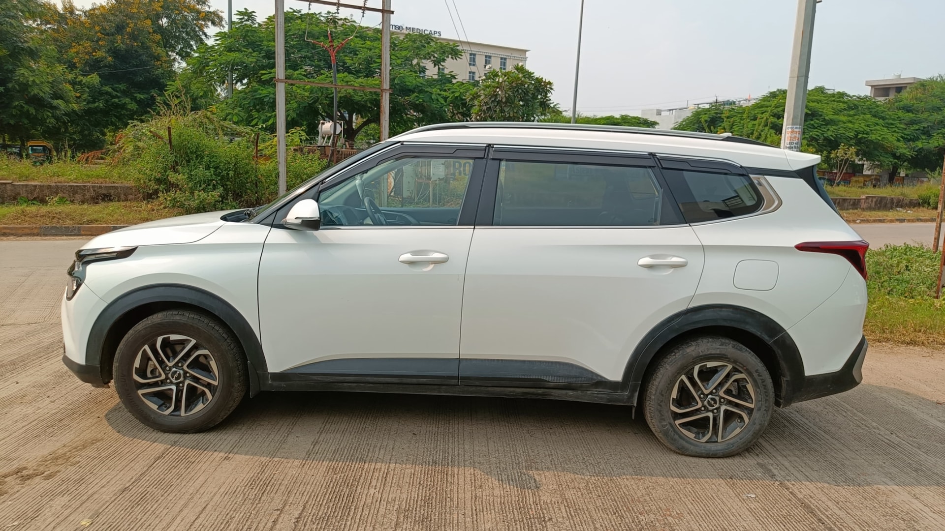 Used 2022 Kia Carens Used 2022 Kia Carens