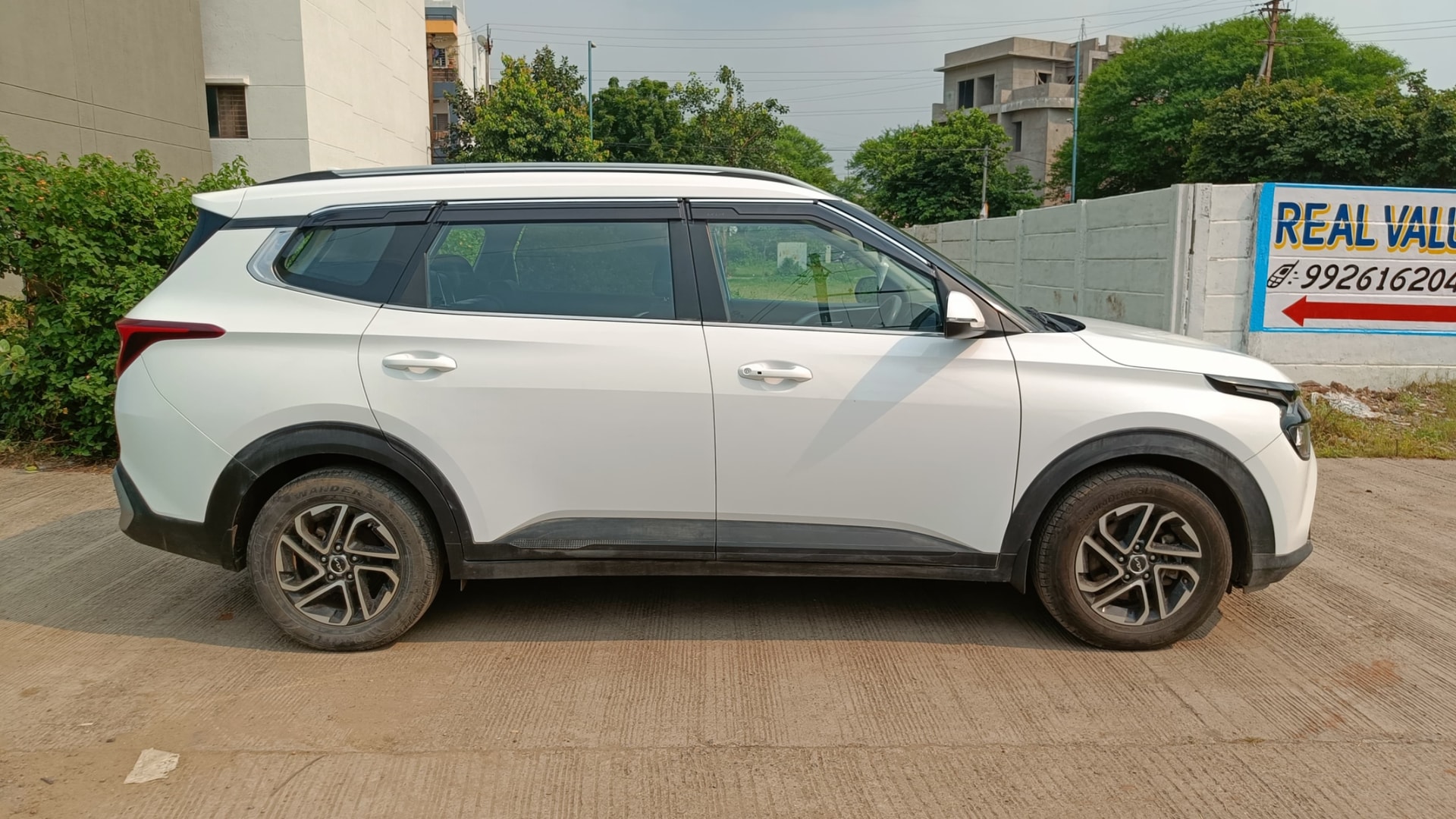 Used 2022 Kia Carens Used 2022 Kia Carens