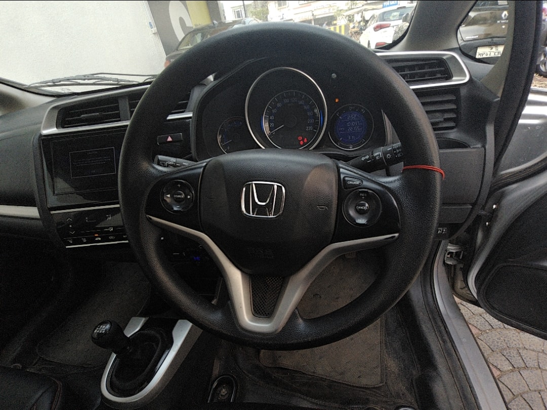 WR-V image 12 WR-V image 12