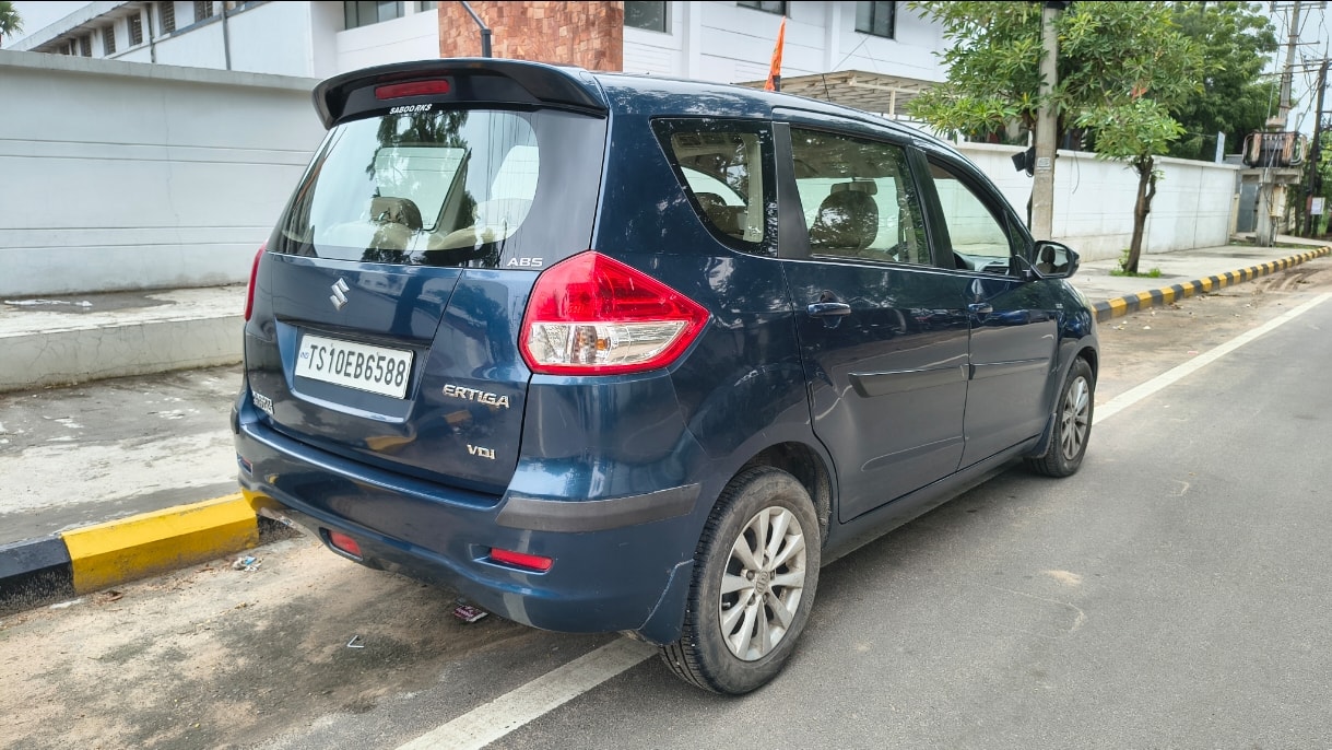 Ertiga image 4 Ertiga image 4