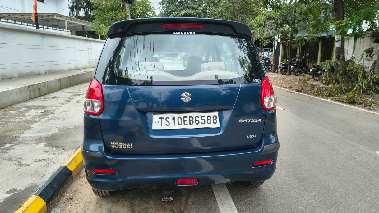 Ertiga image 3 Ertiga image 3