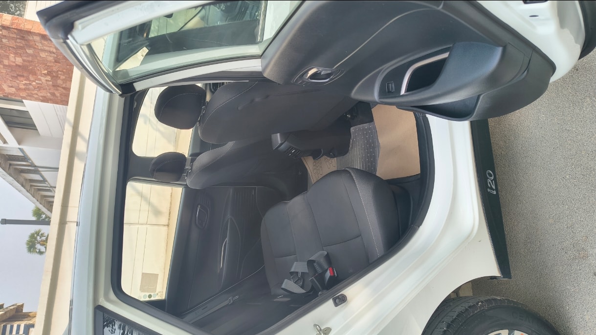 Elite i20 image 15 Elite i20 image 15