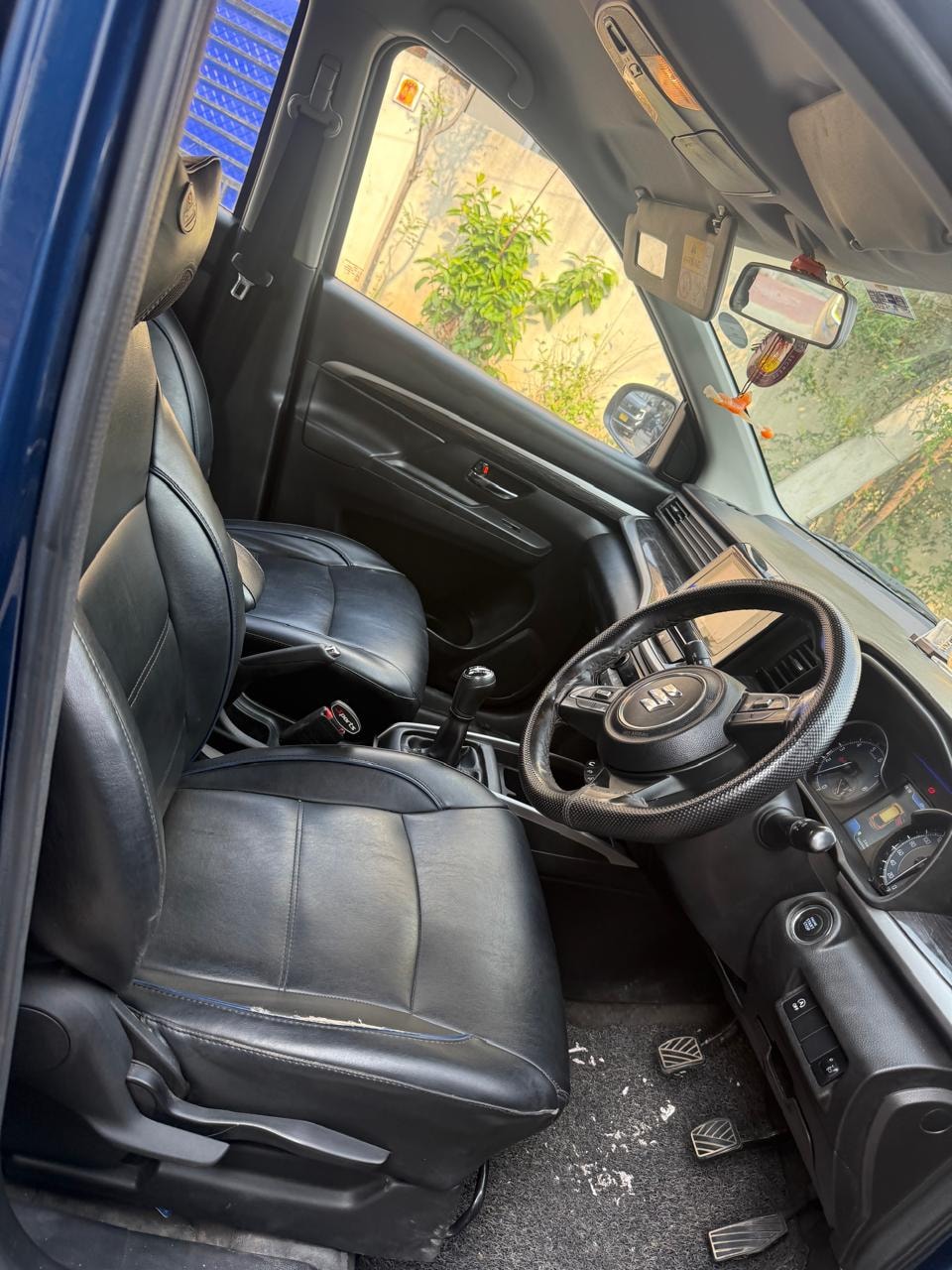 XL6 image 7 XL6 image 7