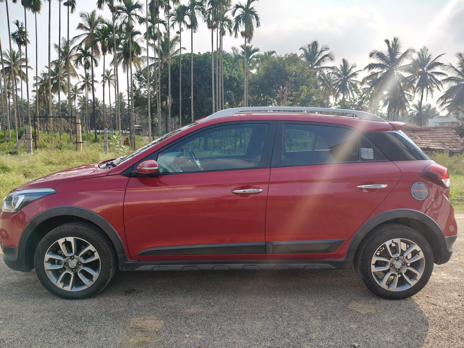 i20 Active image 2 i20 Active image 2