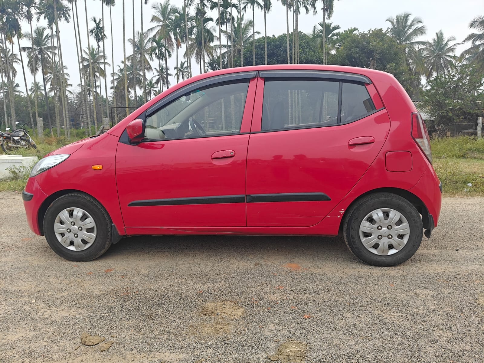 i10 image 2 i10 image 2