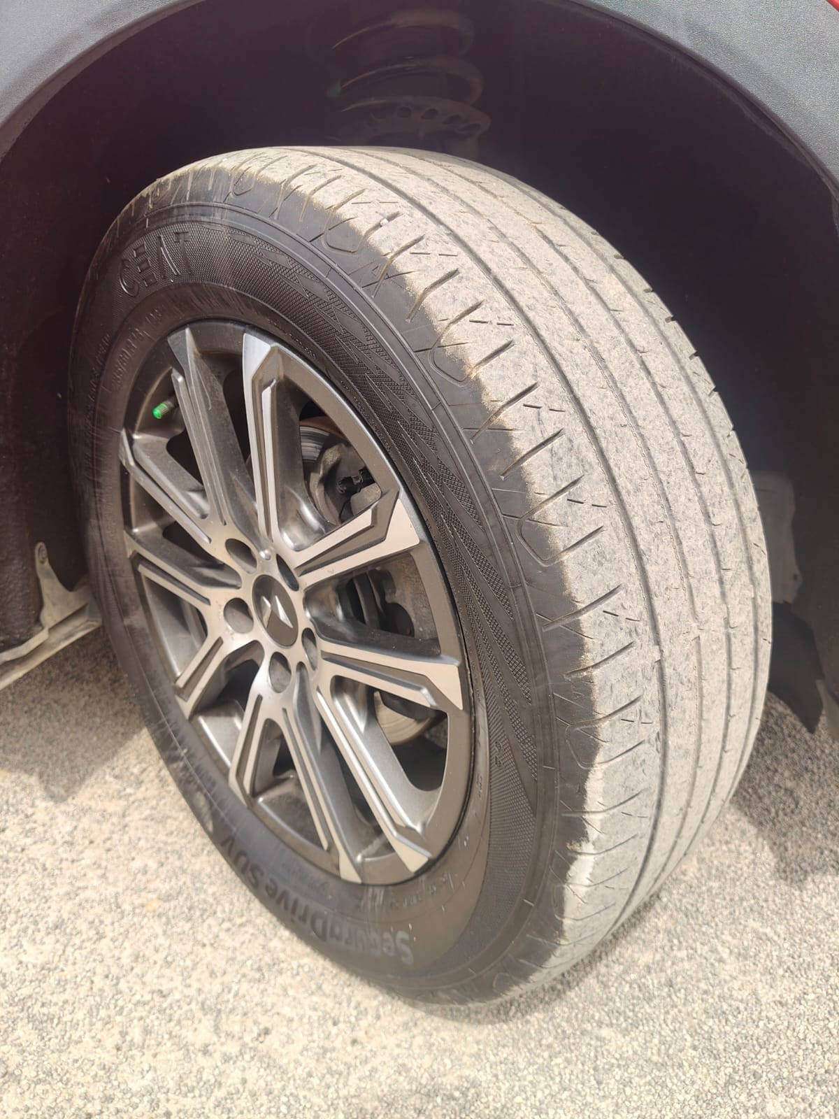 XUV700 image 9 XUV700 image 9