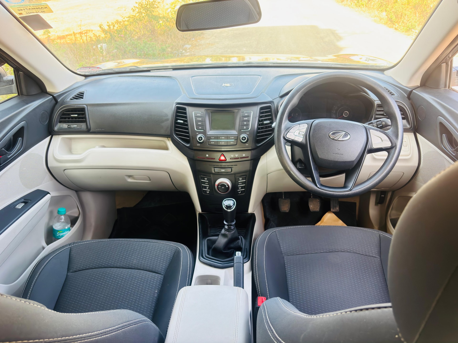 Used 2022 Mahindra XUV300 Used 2022 Mahindra XUV300