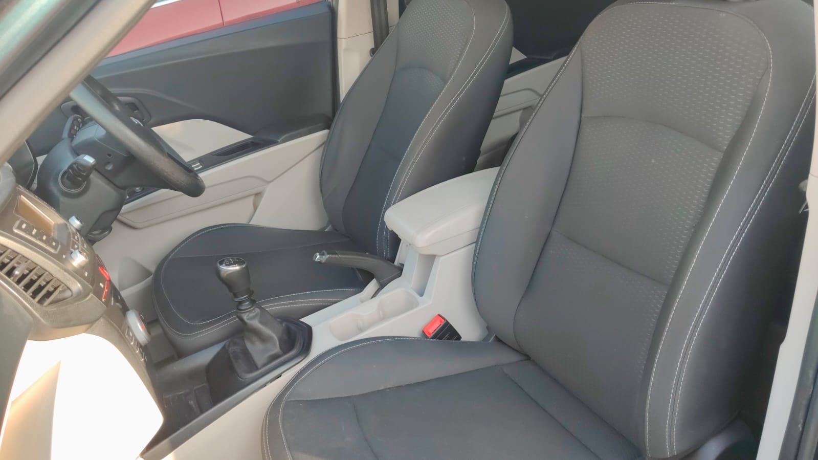 Used 2022 Mahindra XUV300 Used 2022 Mahindra XUV300