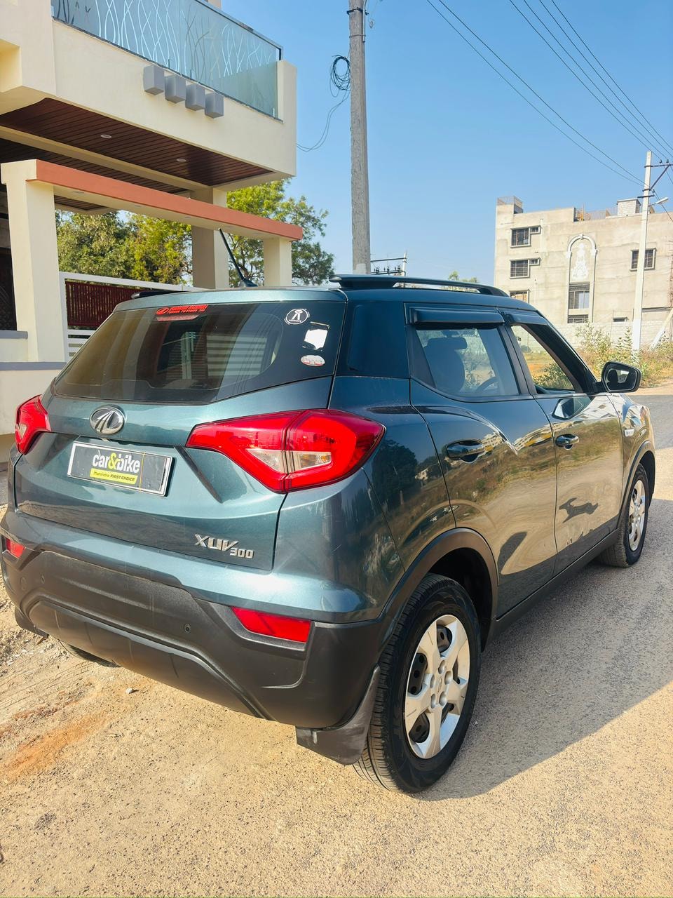 Used 2022 Mahindra XUV300 Used 2022 Mahindra XUV300