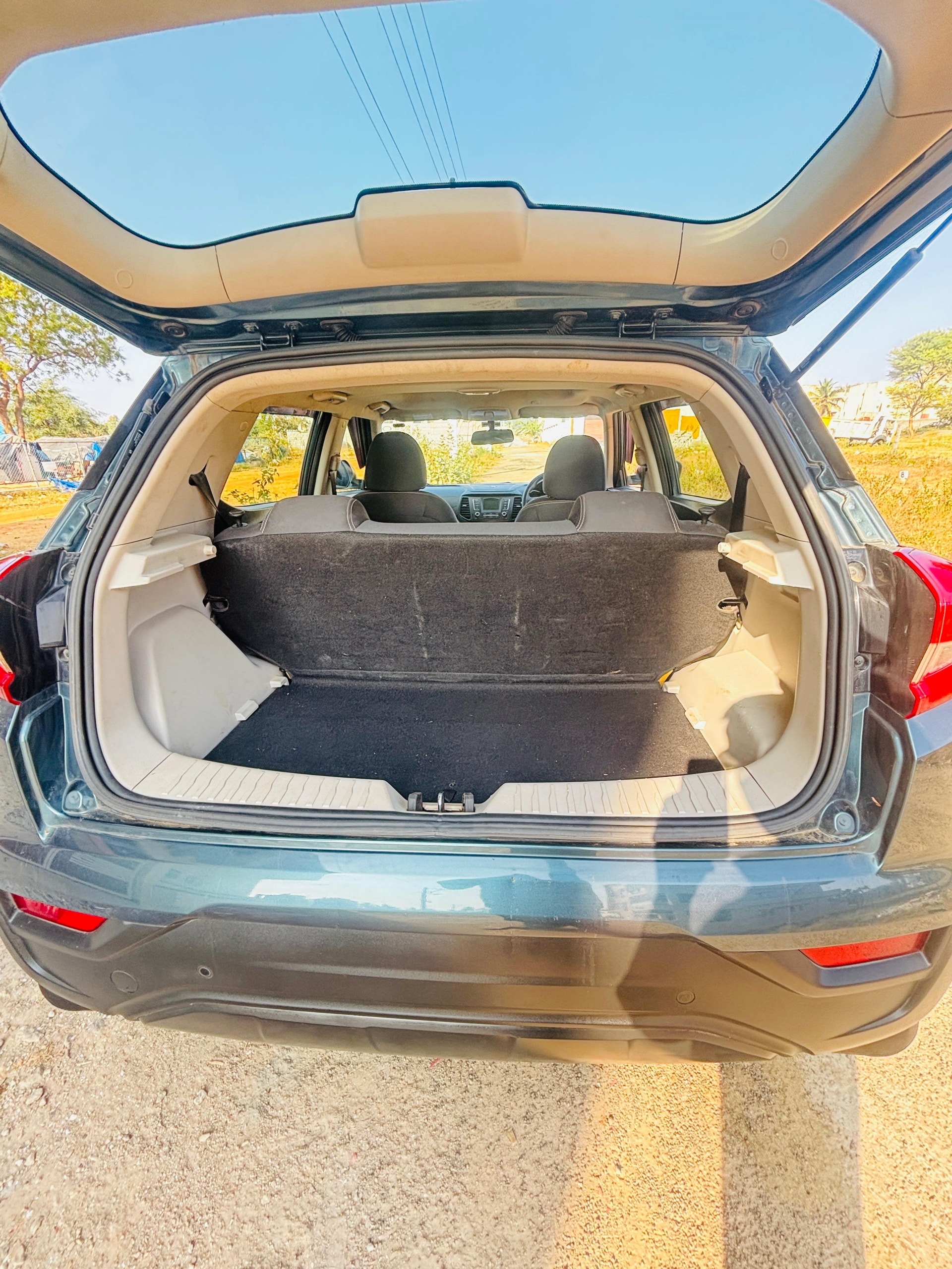 Used 2022 Mahindra XUV300 Used 2022 Mahindra XUV300