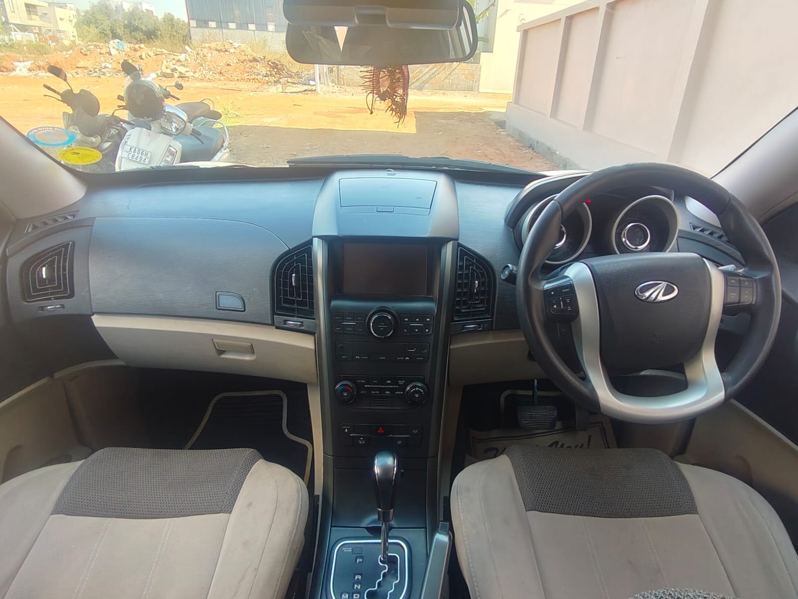 Used 2018 Mahindra XUV500 Used 2018 Mahindra XUV500