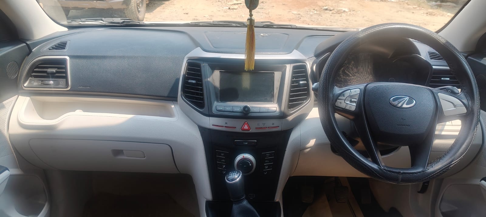 XUV300 image 12 XUV300 image 12