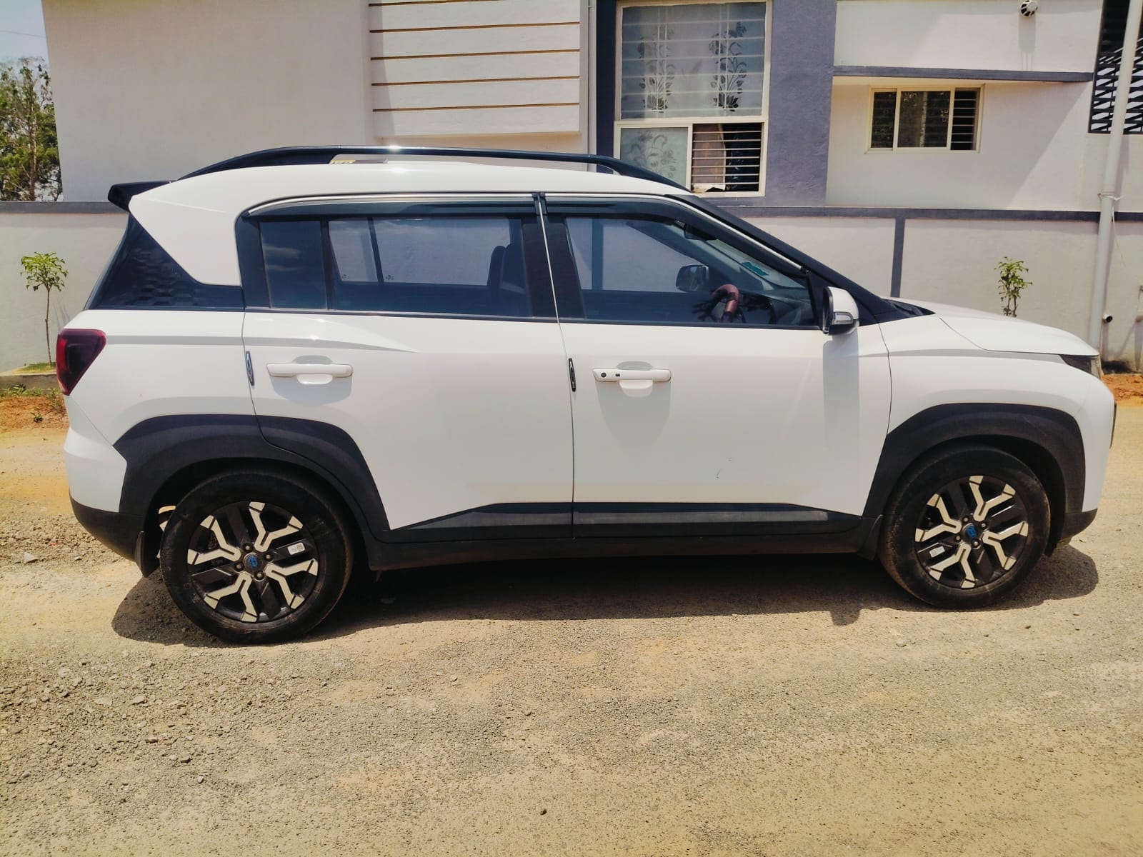 Exter image 6 Exter image 6