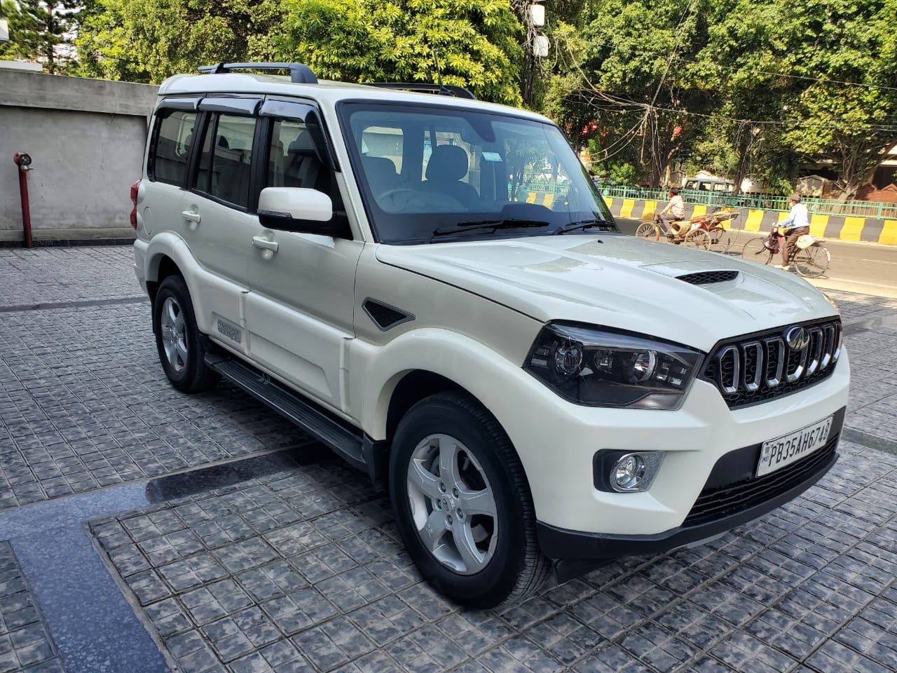 Scorpio image 5 Scorpio image 5