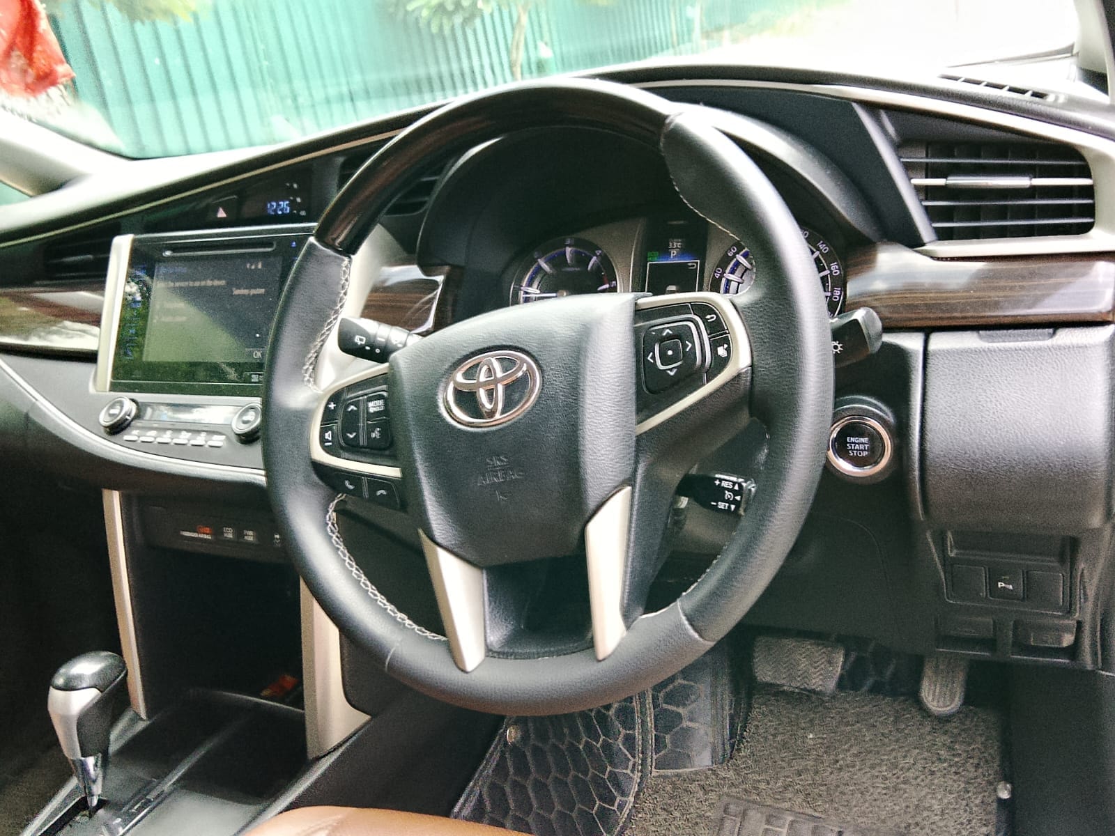 Used 2019 Toyota Innova Crysta Used 2019 Toyota Innova Crysta