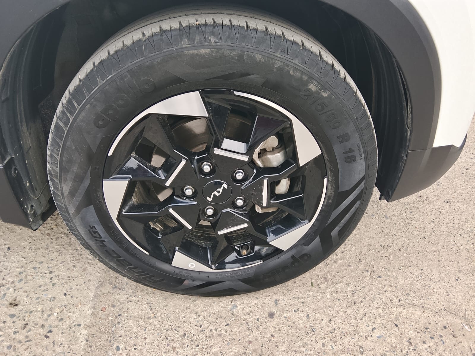 Used 2024 Kia Sonet Used 2024 Kia Sonet