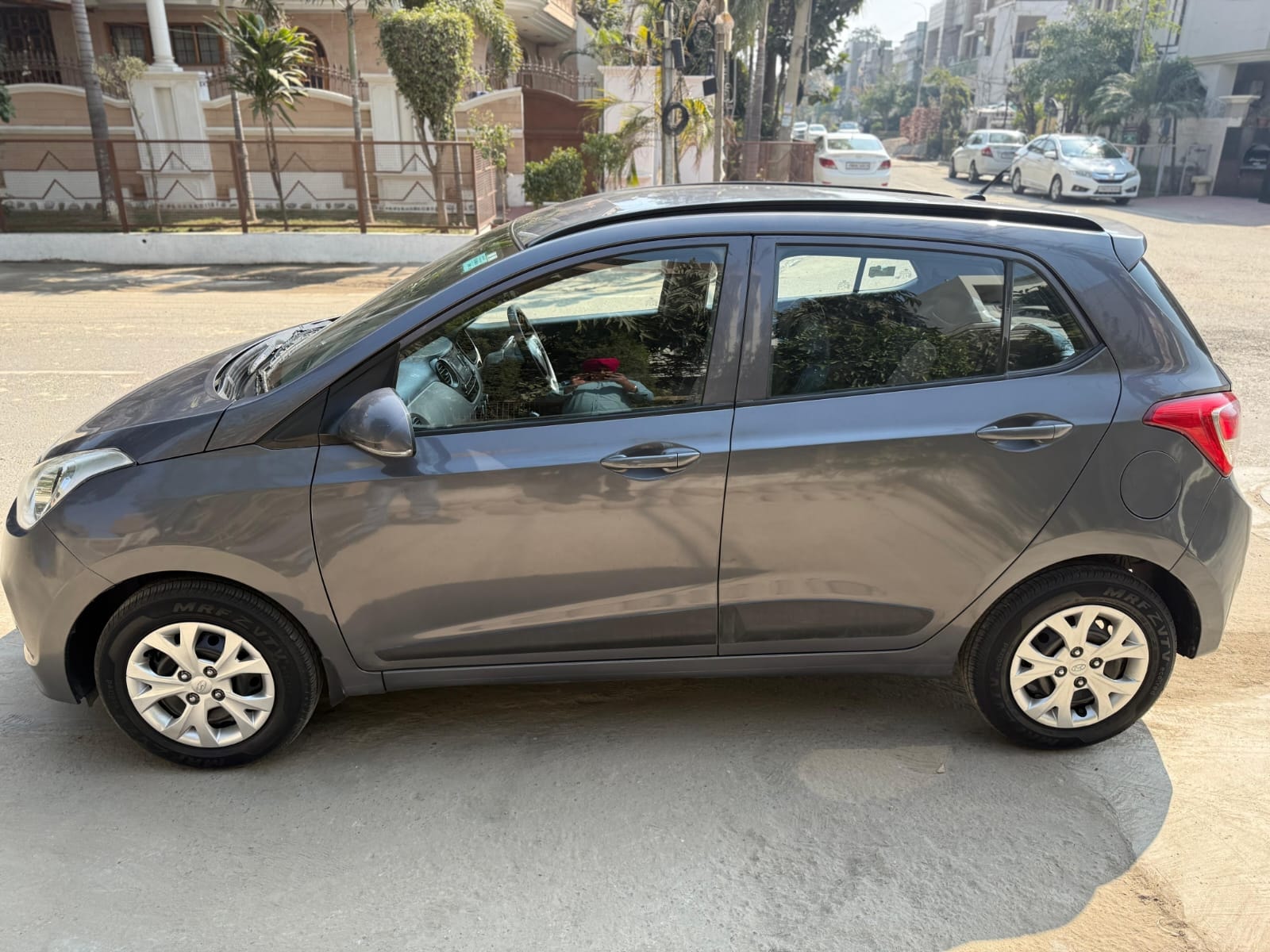 Grand i10 image 2 Grand i10 image 2