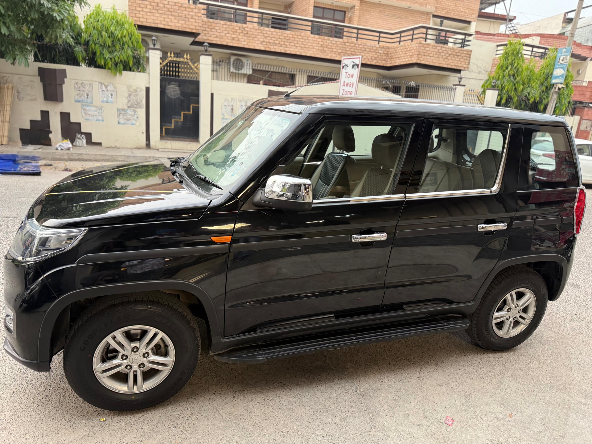 Used 2023 Mahindra Bolero Neo Used 2023 Mahindra Bolero Neo