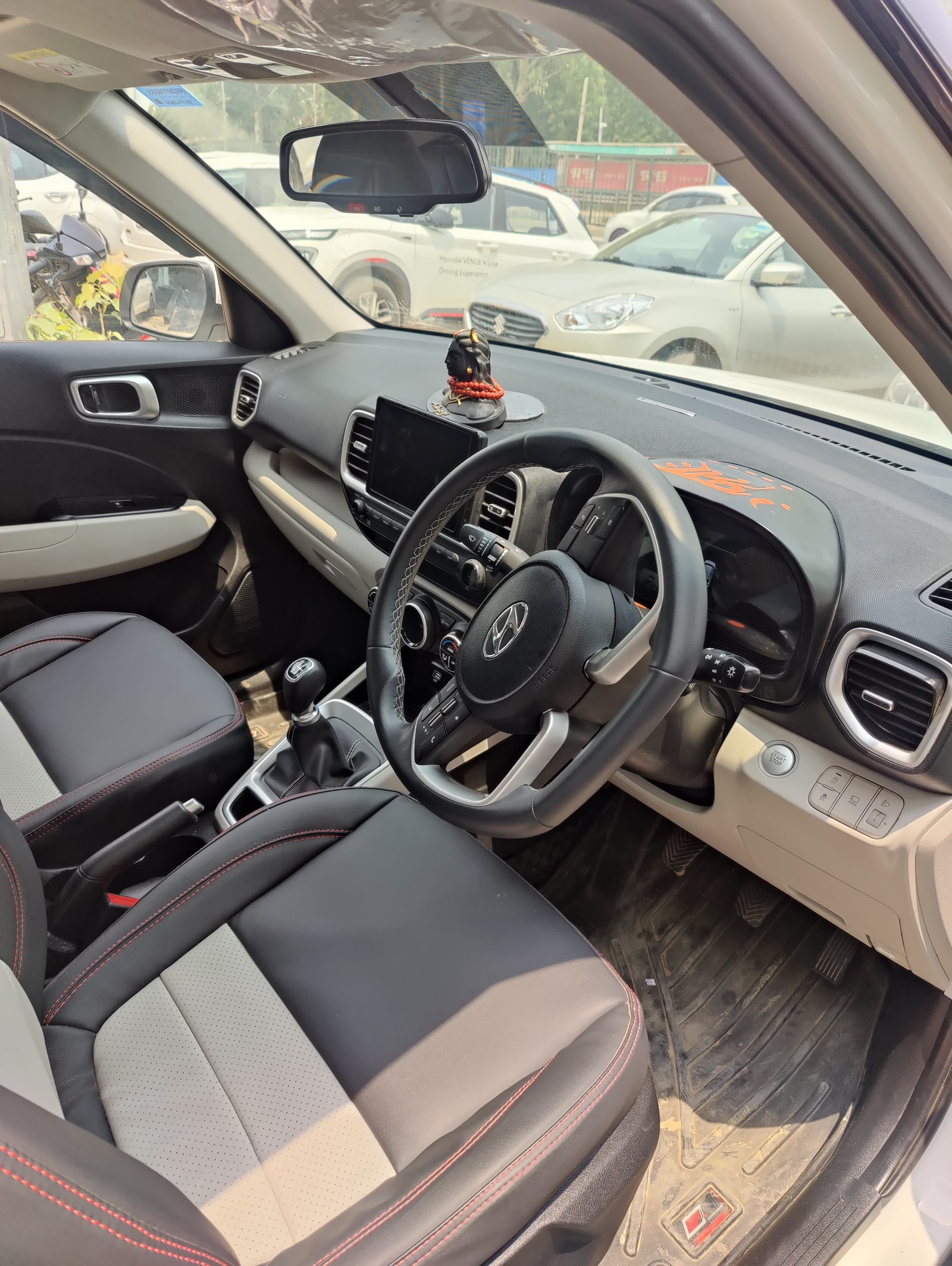 Used 2024 Hyundai Venue Used 2024 Hyundai Venue