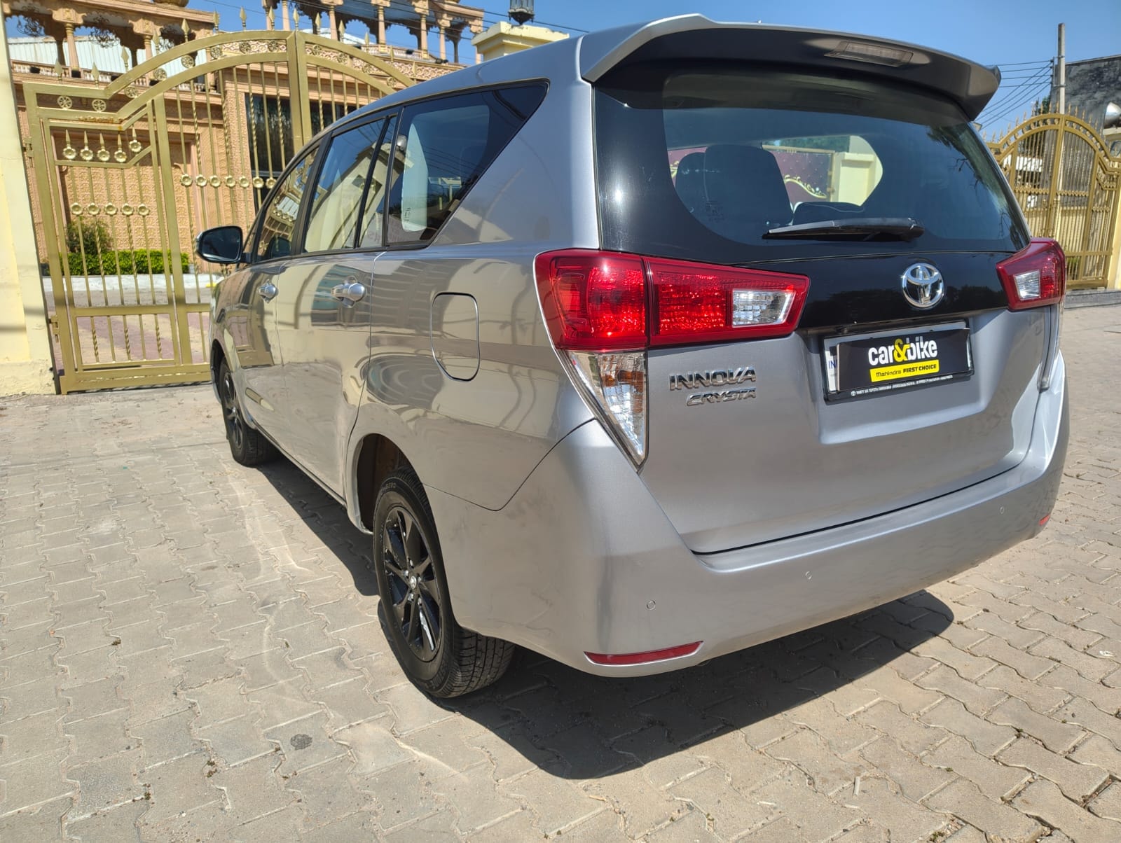 Innova Crysta image 4 Innova Crysta image 4