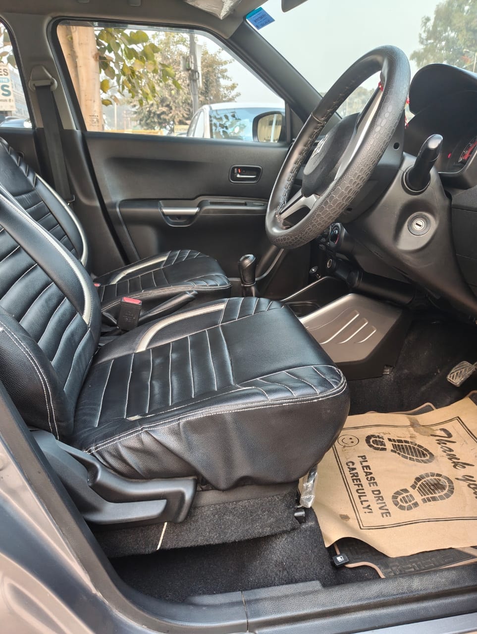 Used 2022 Maruti Suzuki Ignis Used 2022 Maruti Suzuki Ignis