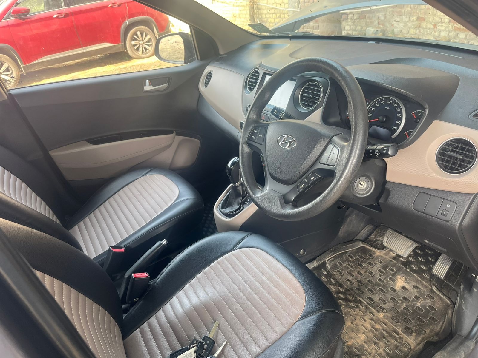 Used 2018 Hyundai Grand i10 Used 2018 Hyundai Grand i10